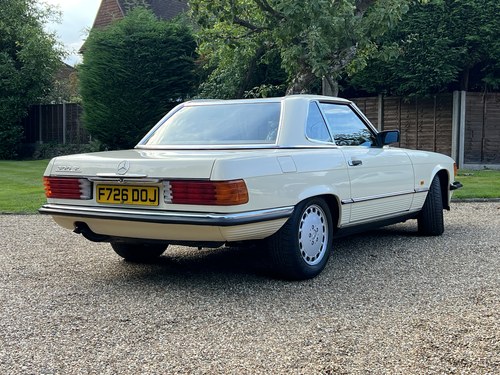 1989 Mercedes-Benz 300 SL Auto R107 For Sale (picture 11 of 166)