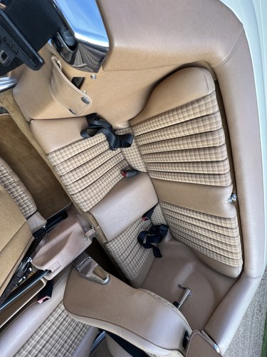 1989 Mercedes-Benz 300 SL Auto R107 For Sale (picture 53 of 166)