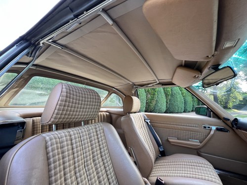 1989 Mercedes-Benz 300 SL Auto R107 For Sale (picture 63 of 166)