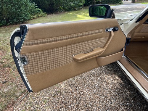 1989 Mercedes-Benz 300 SL Auto R107 For Sale (picture 75 of 166)