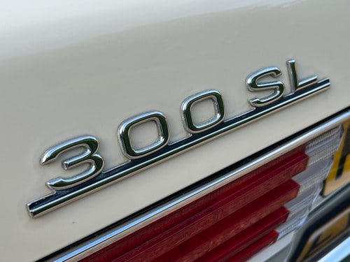 1989 Mercedes-Benz 300 SL Auto R107 For Sale (picture 106 of 166)