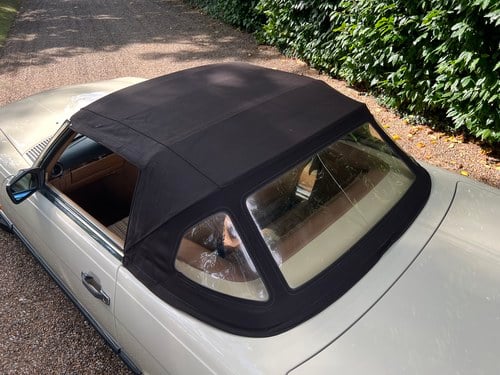 1989 Mercedes-Benz 300 SL Auto R107 For Sale (picture 143 of 166)