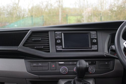 2022 Volkswagen T32 Transporter Highline TDI 4Motion Camper Conversion For Sale (picture 30 of 172)