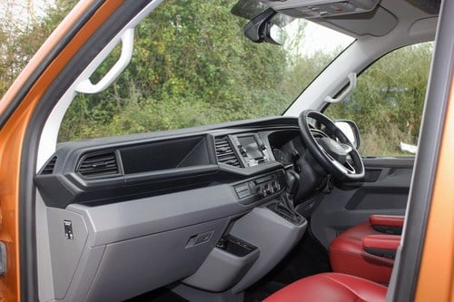 2022 Volkswagen T32 Transporter Highline TDI 4Motion Camper Conversion For Sale (picture 45 of 172)