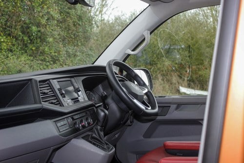 2022 Volkswagen T32 Transporter Highline TDI 4Motion Camper Conversion For Sale (picture 46 of 172)