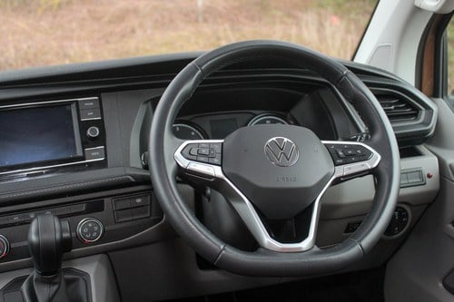 2022 Volkswagen T32 Transporter Highline TDI 4Motion Camper Conversion For Sale (picture 61 of 172)