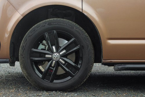 2022 Volkswagen T32 Transporter Highline TDI 4Motion Camper Conversion For Sale (picture 22 of 172)