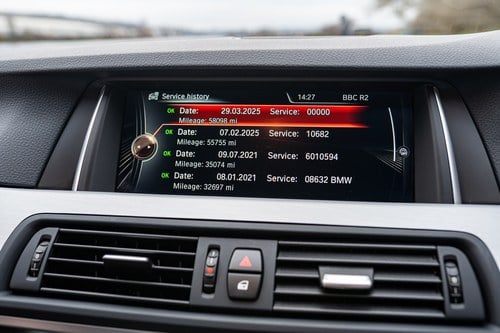 2016 BMW F10 520D M Sport Te koop (foto 49 van 121)