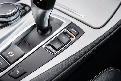 2016 BMW F10 520D M Sport Te koop (foto 51 van 121)