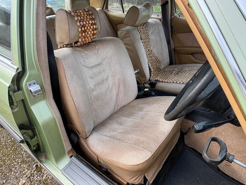 1974 Mercedes-Benz W116 450SE In vendita (immagine 100 di 371)