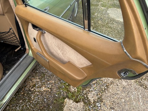 1974 Mercedes-Benz W116 450SE In vendita (immagine 104 di 371)