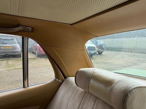1974 Mercedes-Benz W116 450SE In vendita (immagine 128 di 371)