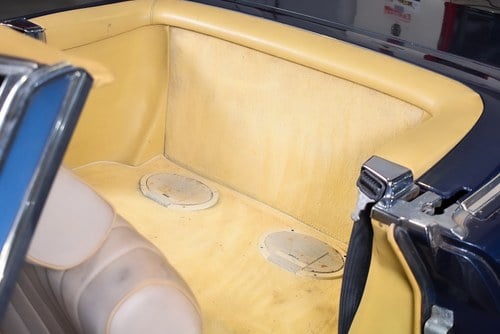 1982 Mercedes-Benz R107 380SL Convertible 3.8L V8 till salu (bild 53 av 86)