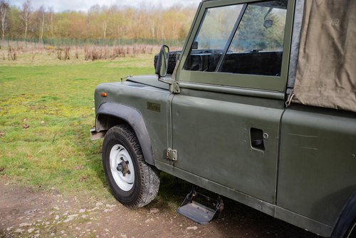1986 Land Rover Ninety EX-Military till salu (bild 90 av 198)