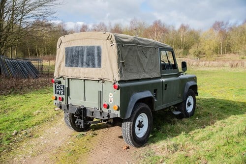 1986 Land Rover Ninety EX-Military till salu (bild 3 av 198)