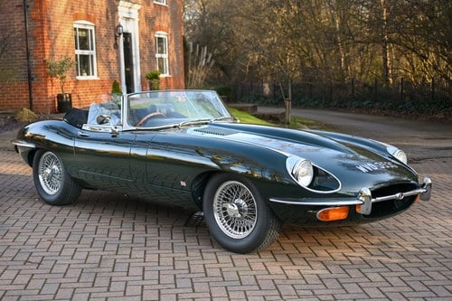 1969 Jaguar E-Type Series 2 OTS RHD à venda (imagem 3 de 125)
