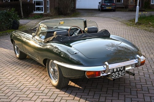 1969 Jaguar E-Type Series 2 OTS RHD à venda (imagem 5 de 125)