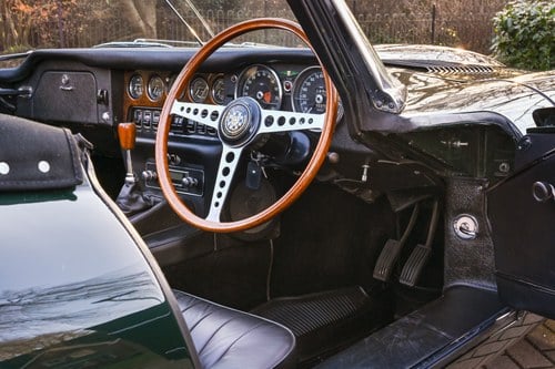 1969 Jaguar E-Type Series 2 OTS RHD à venda (imagem 38 de 125)