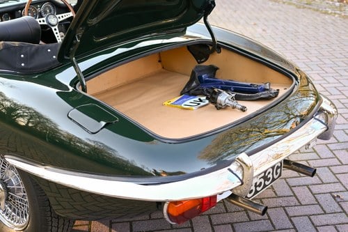1969 Jaguar E-Type Series 2 OTS RHD à venda (imagem 47 de 125)