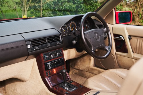 1993 Mercedes-Benz 320SL (R129) For Sale (picture 26 of 360)