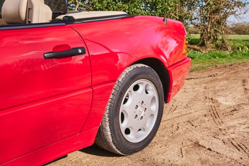 1993 Mercedes-Benz 320SL (R129) For Sale (picture 160 of 360)