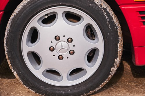 1993 Mercedes-Benz 320SL (R129) For Sale (picture 176 of 360)