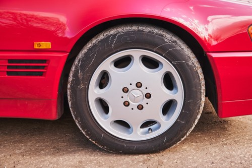 1993 Mercedes-Benz 320SL (R129) For Sale (picture 200 of 360)