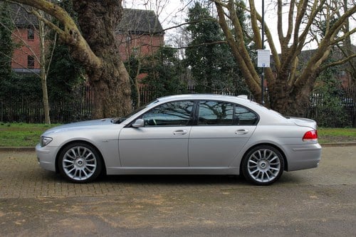 2006 BMW 740i Sport Individual à venda (imagem 25 de 273)