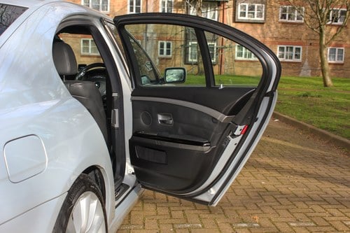 2006 BMW 740i Sport Individual à venda (imagem 52 de 273)