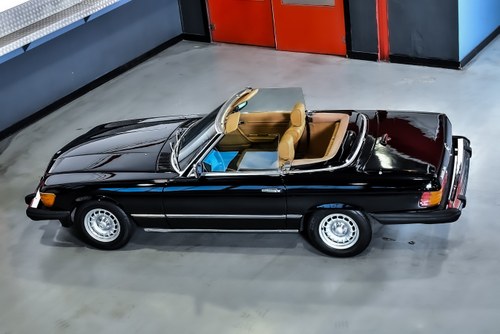 1983 Mercedes-Benz R107 500SL Convertible 5,0L V8 à venda (imagem 25 de 105)