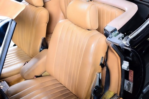 1983 Mercedes-Benz R107 500SL Convertible 5,0L V8 à venda (imagem 44 de 105)