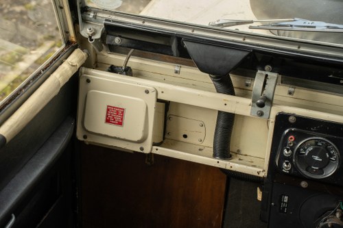 1971 Land Rover Series IIA 109" Searle Carawagon zum Verkauf (Bild 23 von 156)