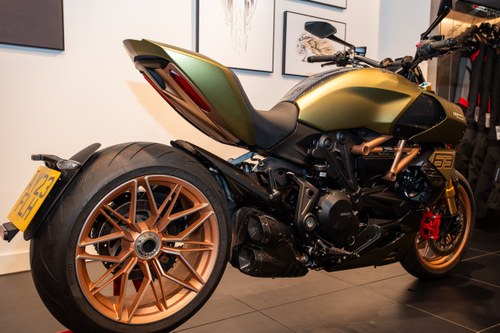 2023 Ducati Diavel 1260 Lamborghini zum Verkauf (Bild 18 von 30)