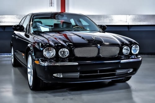 2004 Jaguar XJR 4.2 V8 X350 For Sale (picture 5 of 98)