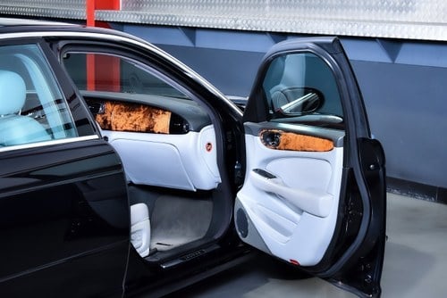 2004 Jaguar XJR 4.2 V8 X350 For Sale (picture 33 of 98)