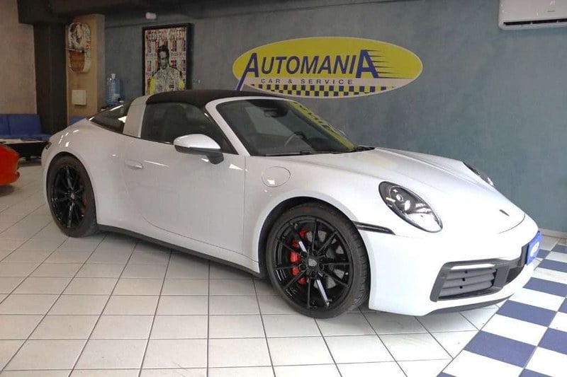 2022 Porsche 911 - 1 2022 Porsche 911 - 1