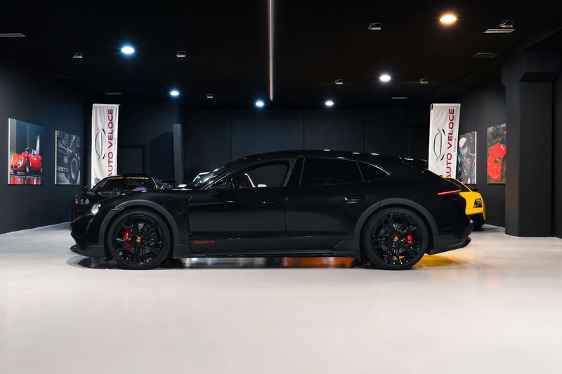 2023 Porsche Taycan Cross Turismo - 2 2023 Porsche Taycan Cross Turismo - 2