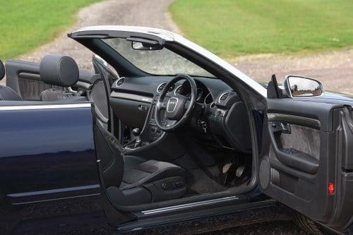 2006 Audi B7 S4 Cabriolet Te koop (foto 27 van 164)