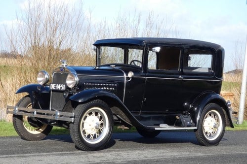 1931 FORD A Tudor À venda