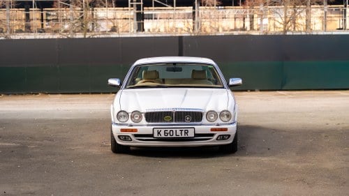 1996 Daimler Double Six LWB Auto In vendita (immagine 3 di 255)