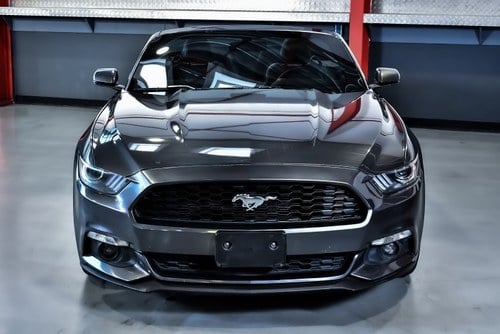 2017 Ford Mustang 2.3L Ecoboost Convertible till salu (bild 2 av 98)