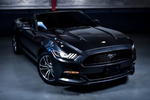 2017 Ford Mustang 2.3L Ecoboost Convertible till salu (bild 9 av 98)