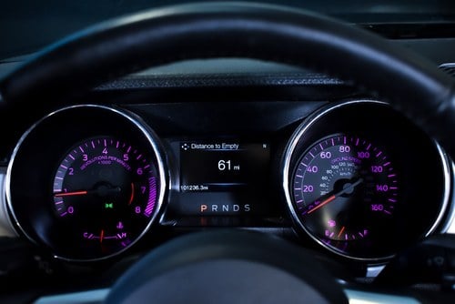 2017 Ford Mustang 2.3L Ecoboost Convertible till salu (bild 43 av 98)