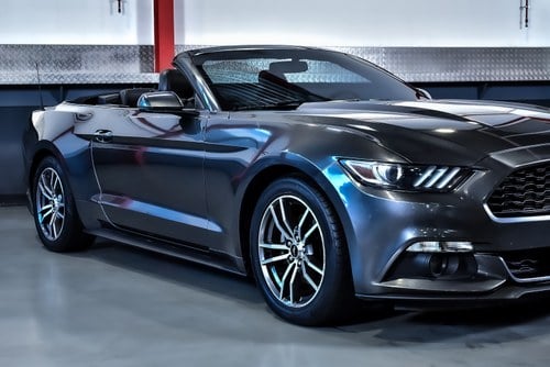 2017 Ford Mustang 2.3L Ecoboost Convertible till salu (bild 71 av 98)