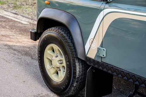 2008 Land Rover Defender 90" - 'Beretta Edition' by Centurion In vendita (immagine 95 di 109)