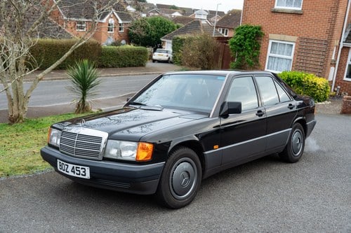 1990 Mercedes-Benz 190 Automatic For Sale (picture 1 of 114)