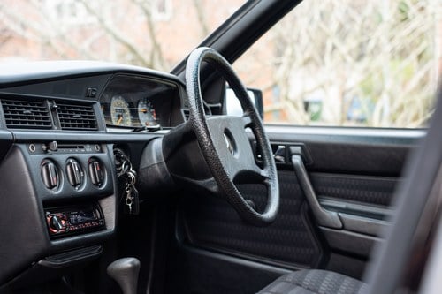 1990 Mercedes-Benz 190 Automatic For Sale (picture 38 of 114)