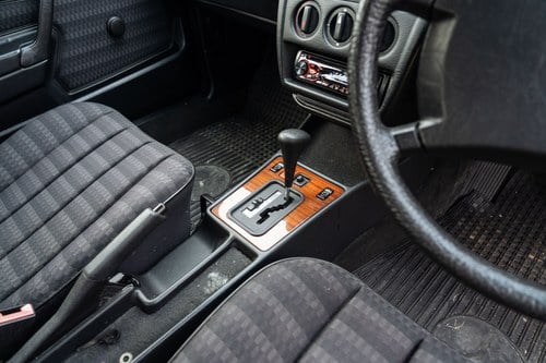 1990 Mercedes-Benz 190 Automatic For Sale (picture 50 of 114)