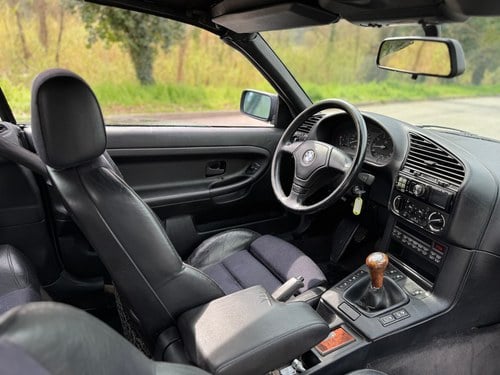 1993 BMW E36 325i Cabriolet For Sale (picture 24 of 34)