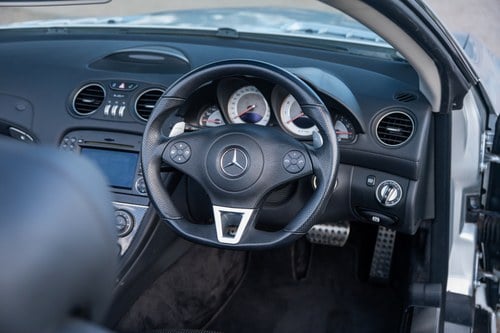 2008 Mercedes-Benz SL63 AMG V8 à venda (imagem 78 de 216)